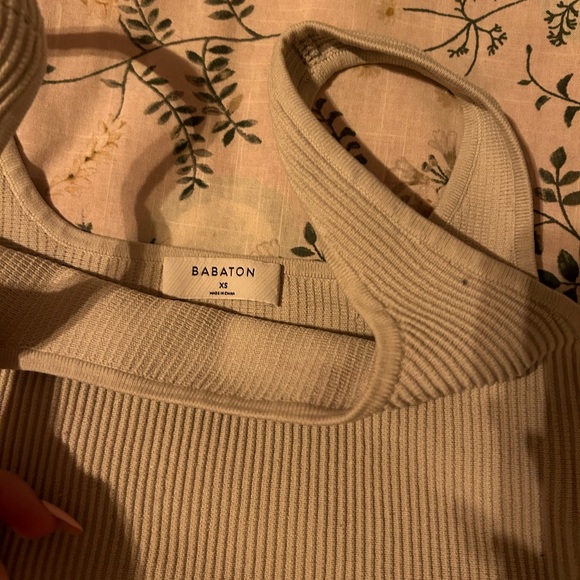 Women's Ribbed Tan Crop Top - Picture 2 of 2